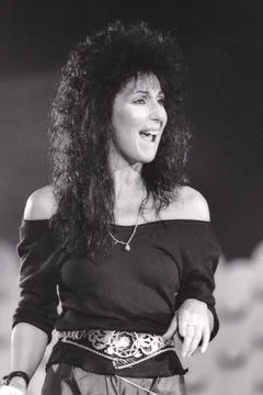 Cher at Solid Gold, 1983. Credit: Ron Wolfson / Rock Negatives / MediaPunch Foto stock