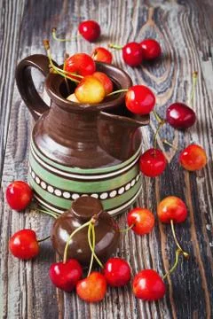 Cherries in a jug 스톡 사진