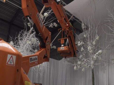 Cherry-picker-lifting-ramp02 Stock Footage 75756493