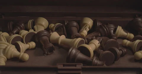Chess box is closed, low light. end of the game. the concept of sadness Видео 151982821
