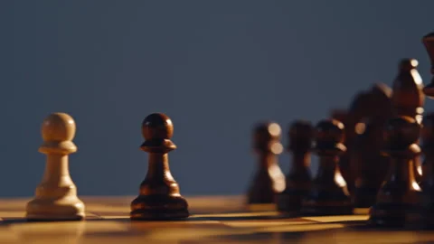 Chess figures arranged board closeup. Mental battle opening phase in progress Vídeos de archivo 332336958