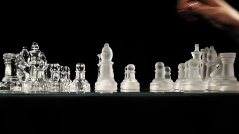 Chess game at the isolated space Vídeo Stock 111750603