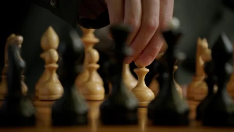 Chess Player Making Opening Move with a White Pawn Close Up Vídeo Stock 346105054