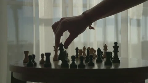 Chess Queen taking King Vídeos de archivo 53007458