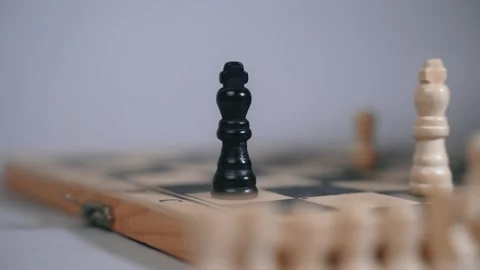 The chessboard on which the game actions take place, check and checkmate Vidéo 146754196