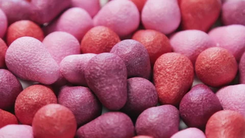 Chewing gum of different colors 動画素材 95680332