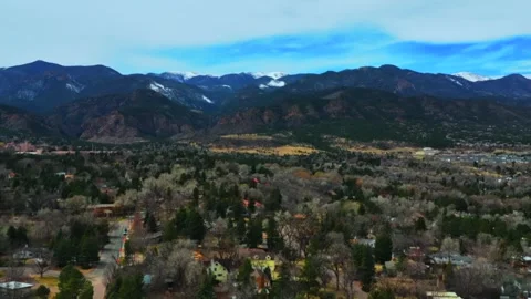 Cheyenne Mountain Front Range Stratmoor The Broadmoor neighborhood homes 库存影片 334711240