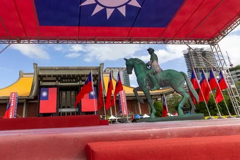 Chiang Kai-shek Statue Splashed Paint National Day Stockfoto's