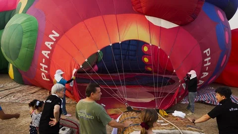 CHIANG MAI - CIRCA 2018: Fly crew preparations of hot air balloon before flight Stock Footage 88284853