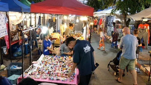 Chiang Mai Night bazaar/ Weekend Walking Street,  Thailand Video stock 118283330