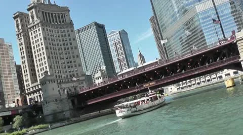 CHICAGO-0280 Stock Footage 10802009