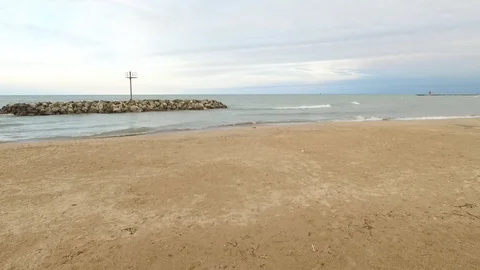 Chicago Beach - Pan down Video stock 112225459