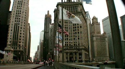 Chicago bridge and flags BCS4-9 Stock Footage 763338