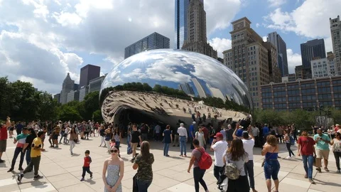 Chicago Cloud Gate the bean sculpture tourists people motion timelapse Stock Footage 115456756