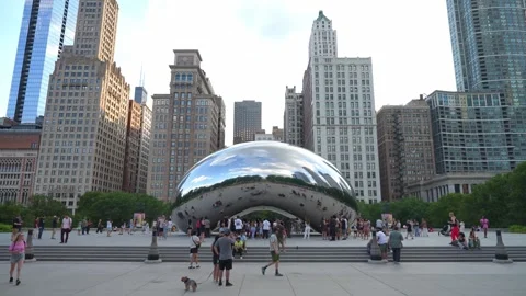 Chicago Cloud Gate With Crowds In Fast Motion Time Lapse Stock Footage 336269495