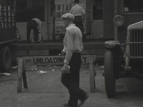 Chicago, IL - 1930s: Activity at loading dock Stock-Footage 231825190