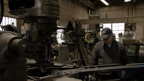 Chicago Interior Machine Works Shop Older Man Zoom Out Stock Footage 89996354
