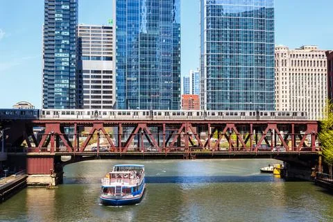 Chicago "L" Elevated Metro rapid rail transit train public transport on a b.. Stock Photos