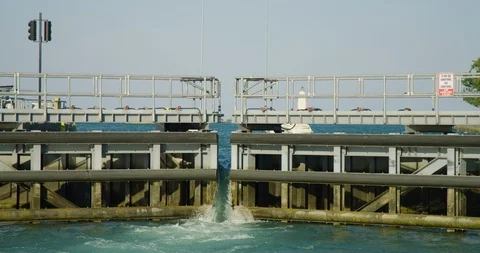 Chicago Lock gates closing Stock Footage 86780798