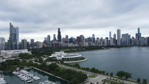 Chicago NW pull north Stock Footage 163271875
