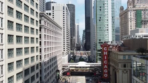 CHICAGO-PUSH TO THEATER SIGN FACING NORTH Stock Footage 247459180