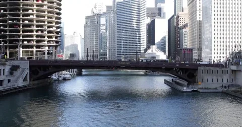 Chicago river in 4k Stock Footage 82589051