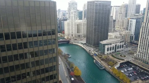 Chicago River Boats Timelapse Video stock 106903660