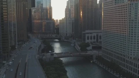 Chicago River Bridges 1 스톡 동영상 98977280