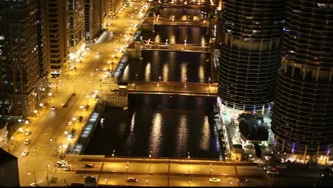 Chicago River Drawbidges at night Video stock 9476985