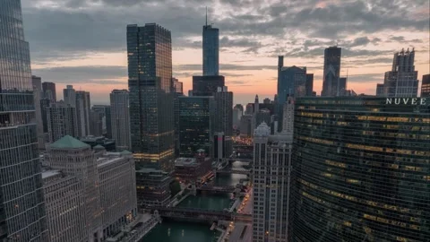 Chicago river hyperlapse at sunrise Stock Footage 252239560
