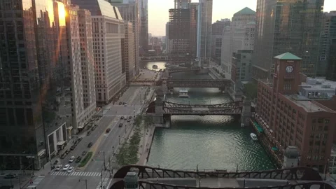 Chicago River Sunset Video stock 188594462