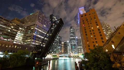 Chicago - River View with Skyline at Night - 8K Timelapse Vidéo 232029145