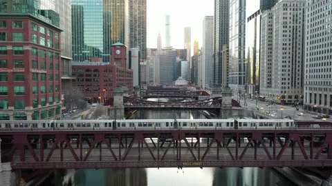 Chicago River Wells Bridge Video stock 158459351