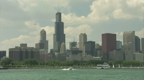 Chicago skyline - pan from right to left v2 (mute) 스톡 동영상 49760121