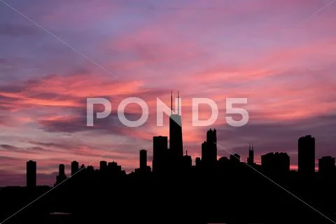 Chicago skyline at sunset with beautiful sky illustration Stock Illustration