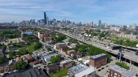 Chicago skyline traffic backed up Stock Footage
