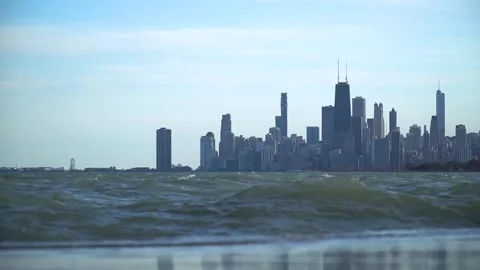 Chicago Skyline on Water Video stock 170090573