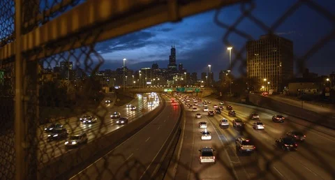 Chicago - View Over Expressway During Blue Hour - 4K Realtime Vidéo 83269446