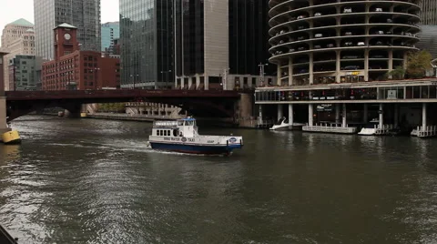 Chicago's canal Video stock 40265712