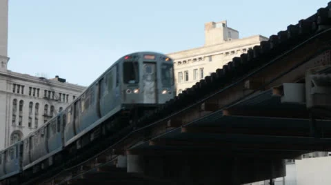 Chicago's "L" train #5 動画素材 22573484