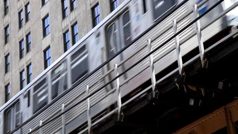 Chicago's "L" train with Skyscraper Video stock 72696104