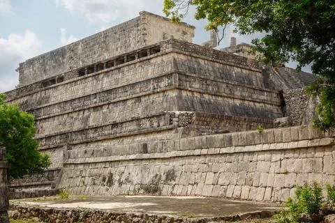 Chichen Itza archaeological complex in Yucatan Peninsula, Mexico. large pre.. Stock Photos