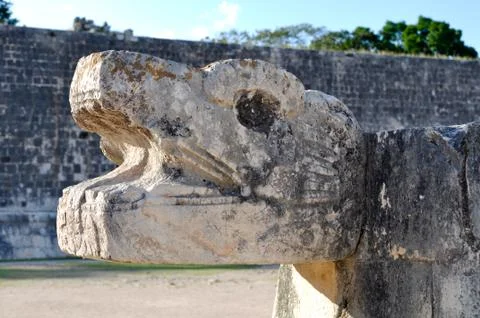 Chichen itza  mayan statue close up Stock-Fotos