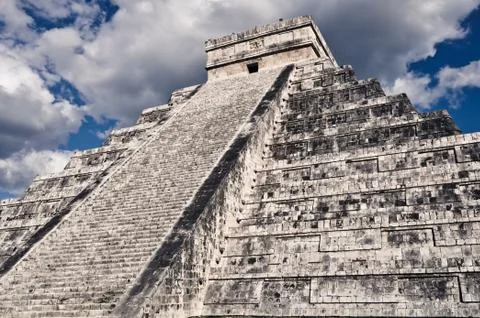 Chichen itza mayan temple in mexico Stock Photos