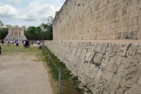 Chichen Itza, Mexico: archaeological complex in Yucatan Peninsula. large pr.. Stock Photos
