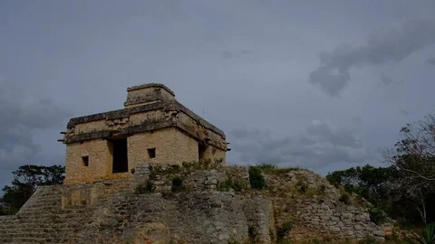 CHICHEN ITZA, MEXICO – Feb 4, 2018: The Mayan Ruins At Chichen Itza Stock-Footage 105144438