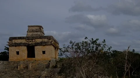 CHICHEN ITZA, MEXICO – Feb 4, 2018: The Mayan Ruins At Chichen Itza Stock Footage 105144443