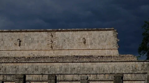 CHICHEN ITZA, MEXICO – Feb 4, 2018: The Mayan Ruins At Chichen Itza Stock-Footage 105144473