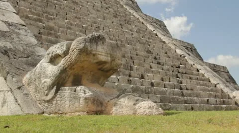 Chichen Itza Pyramid Stock Footage 11064343