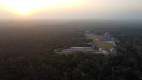 Chichen Itza pyramids and forest early morning in sunrise time Stock Footage 209412163
